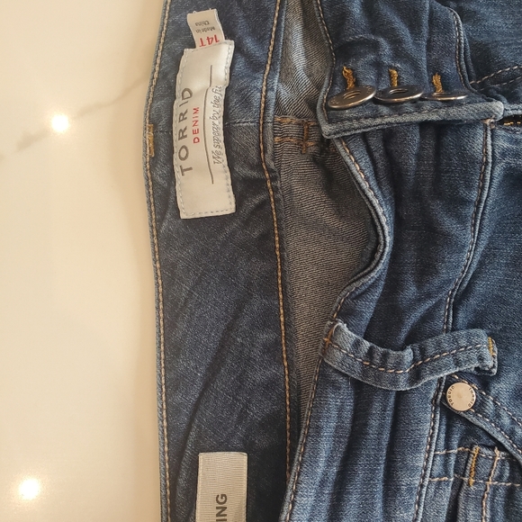Jeggings Torrid 3buttom dark blue 14T - Picture 2 of 3